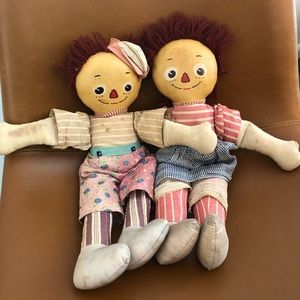 Vintage raggedy Ann and Andy dolls